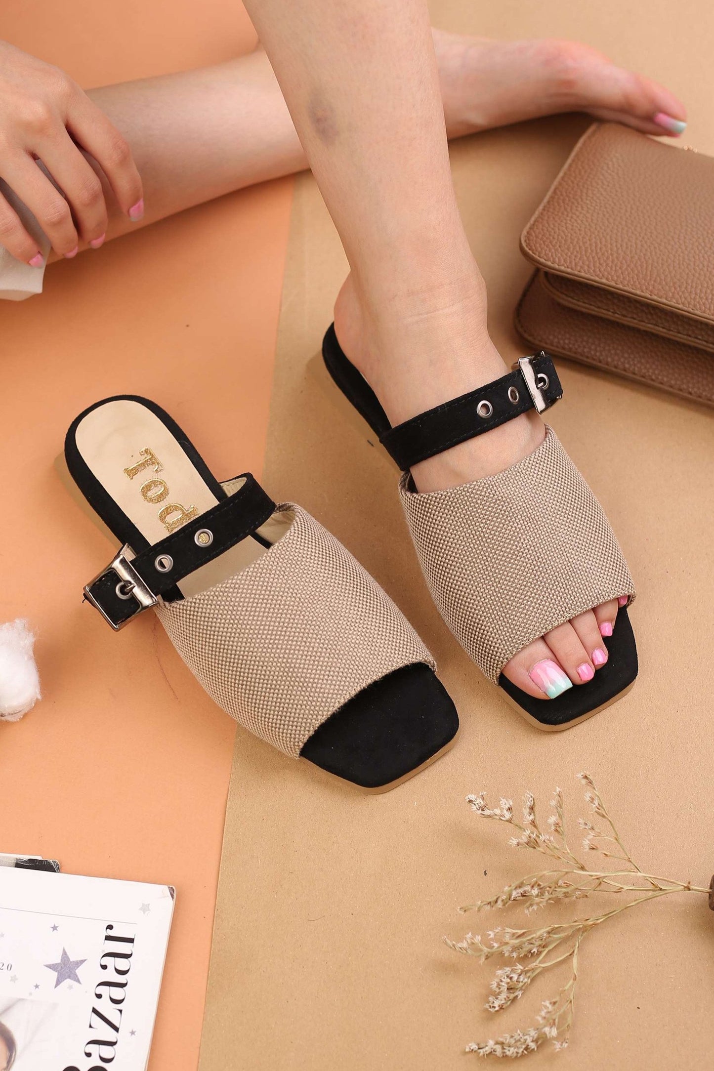 Comfortable woven sandals