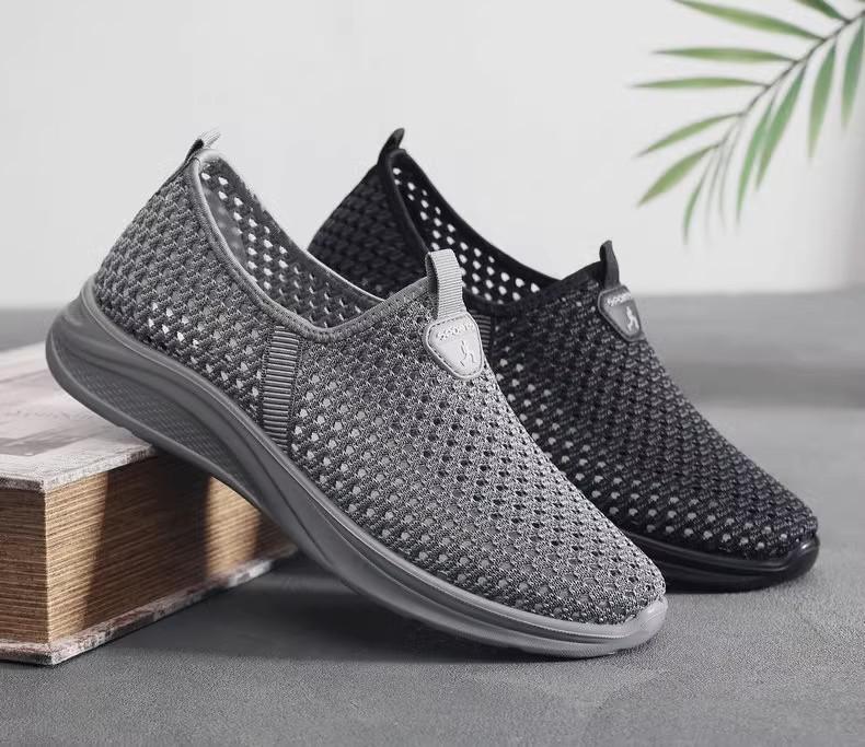 Summer new men's mesh shoes large mesh breathable thin hollow soft bottom non-slip casual shoes