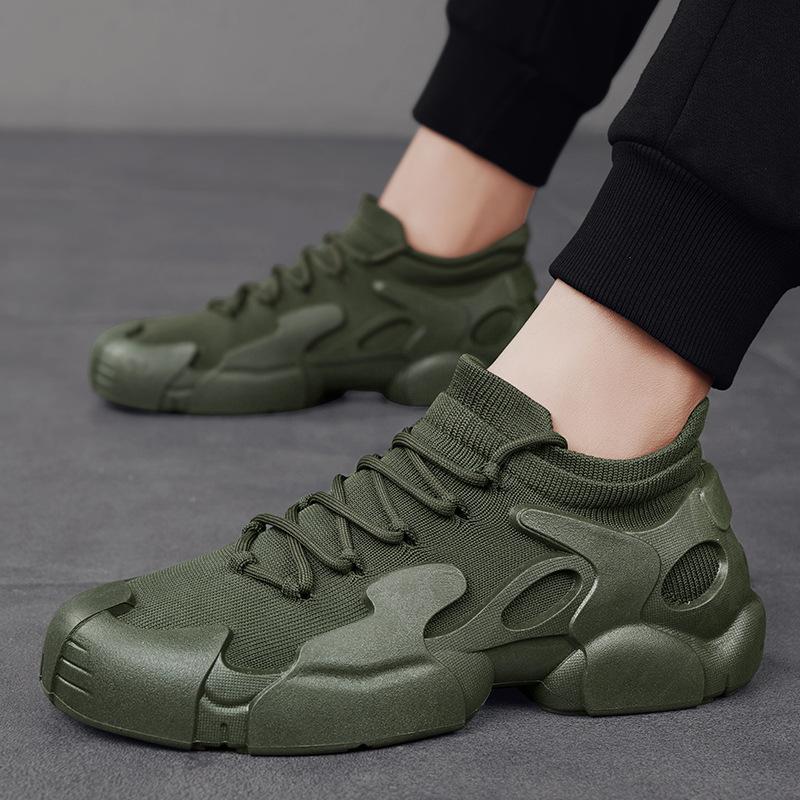 Versatile Breathable Flyknit Men's Shoes Thick Sole Mecha Sneakers