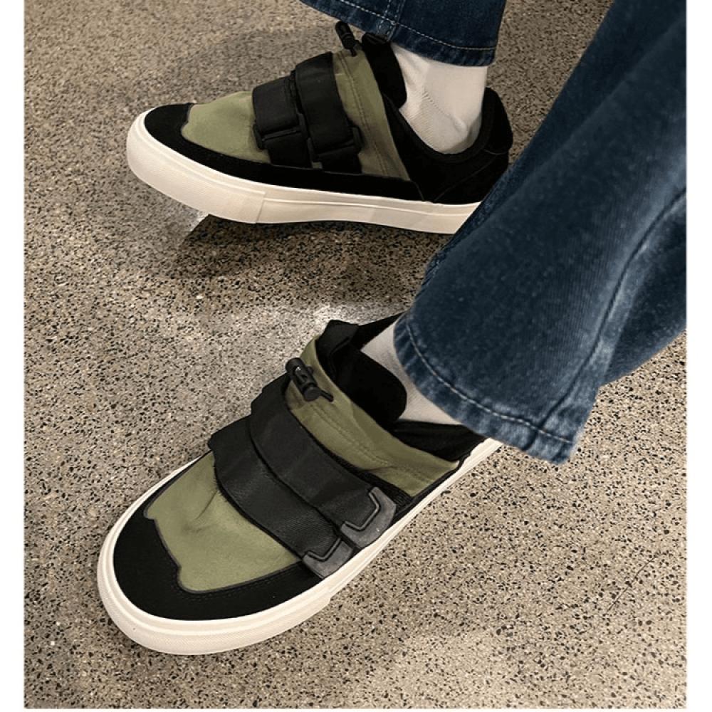 Versatile black men's trendy Velcro loafers