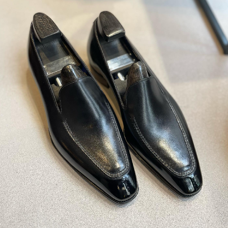 Handmade Calfskin Classic Wingtip Loafers