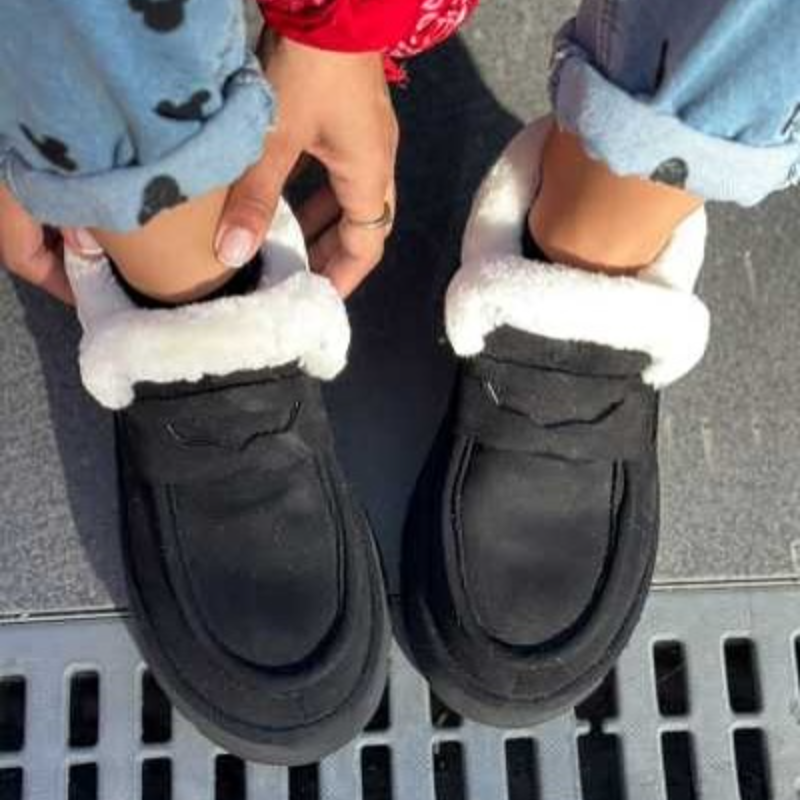 Women's Fleece-Lined Shoes
