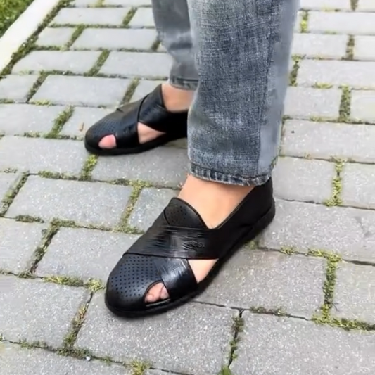 Men's Black Leather Flip Flops