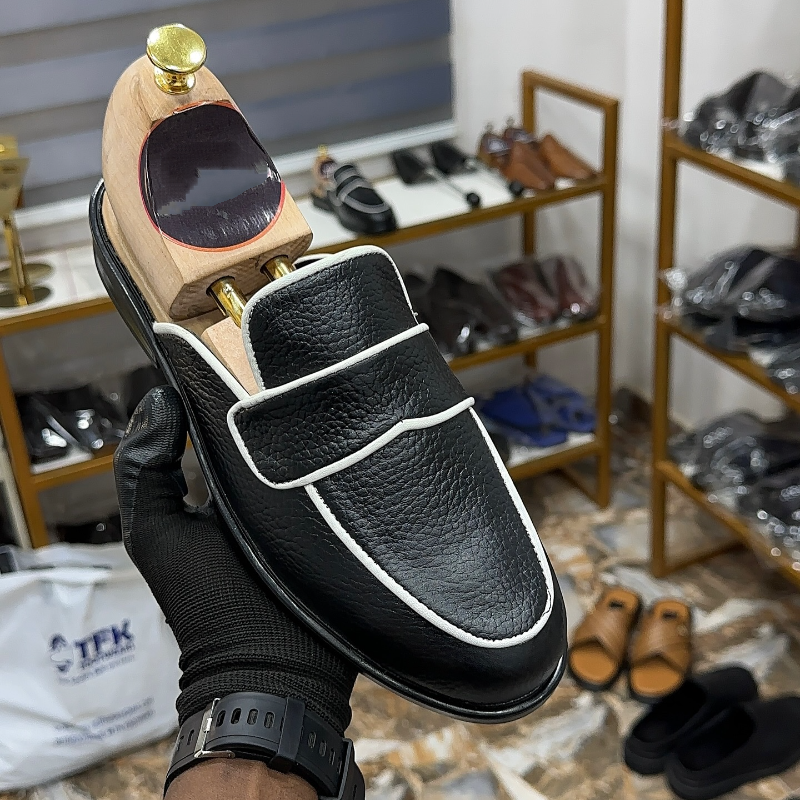 Handmade Leather Fashion Slippers