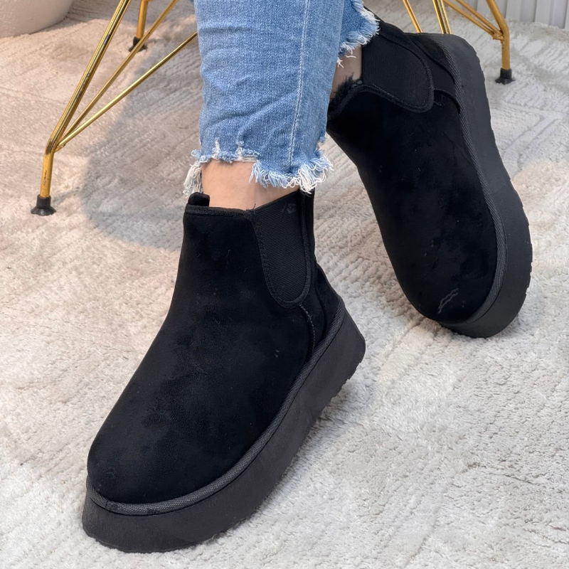 Women's Chunky-Soled Snow Boots