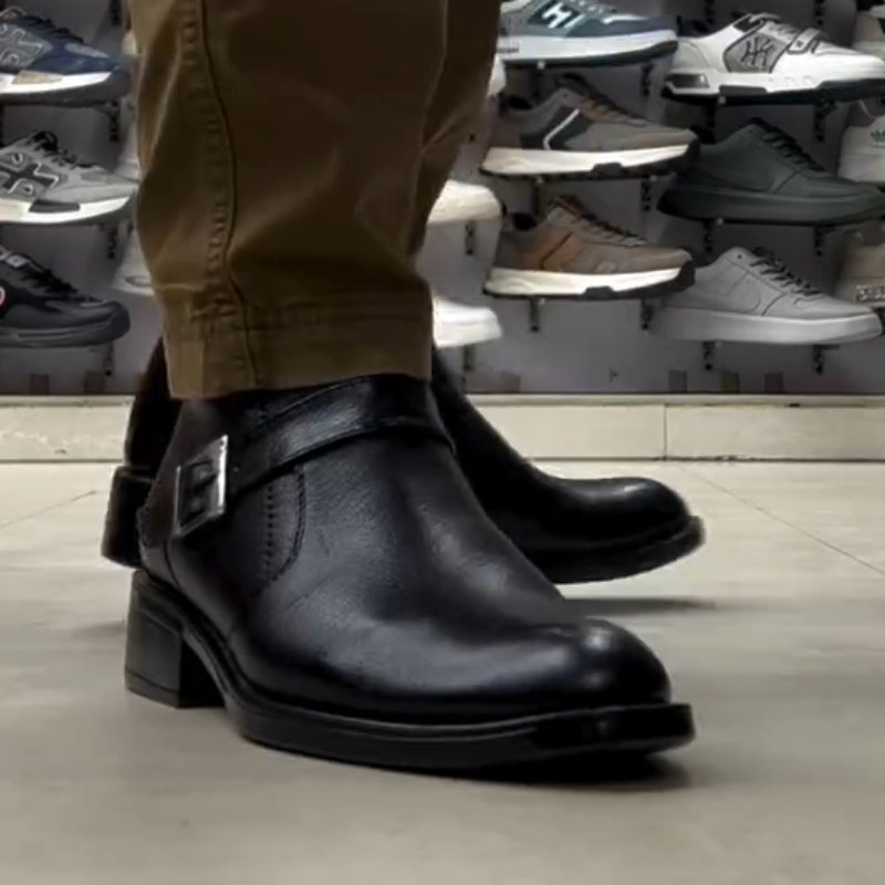 Hand-stitched Height-Increasing Zipper Boots