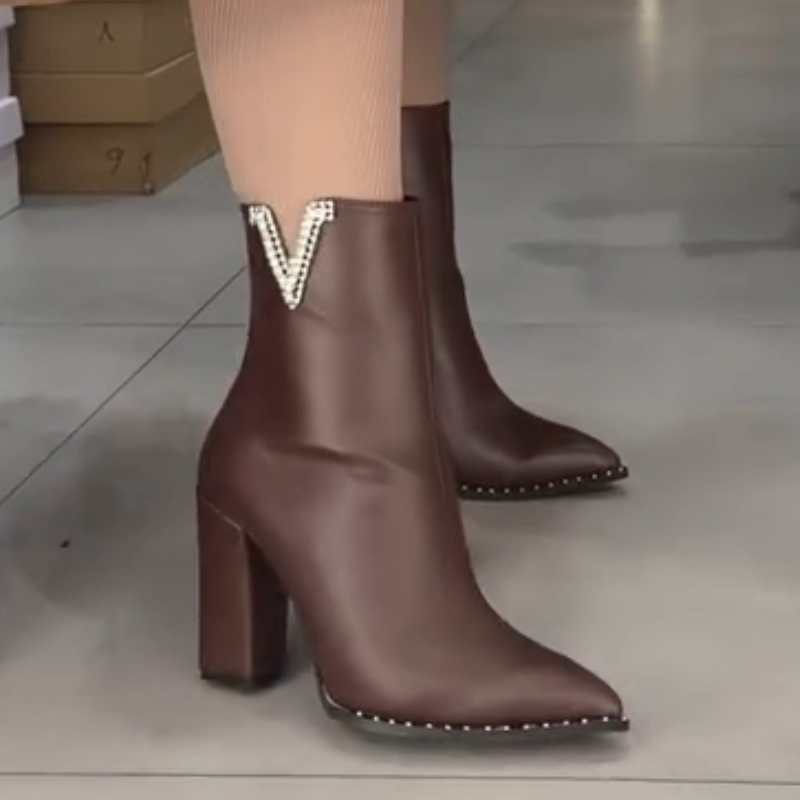 Women's Leather Mid-Heel Boots