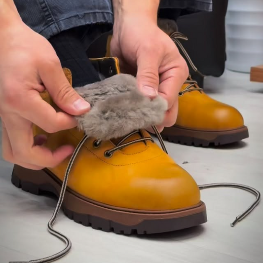 Men's Fleece-Lined Lace-Up Boots