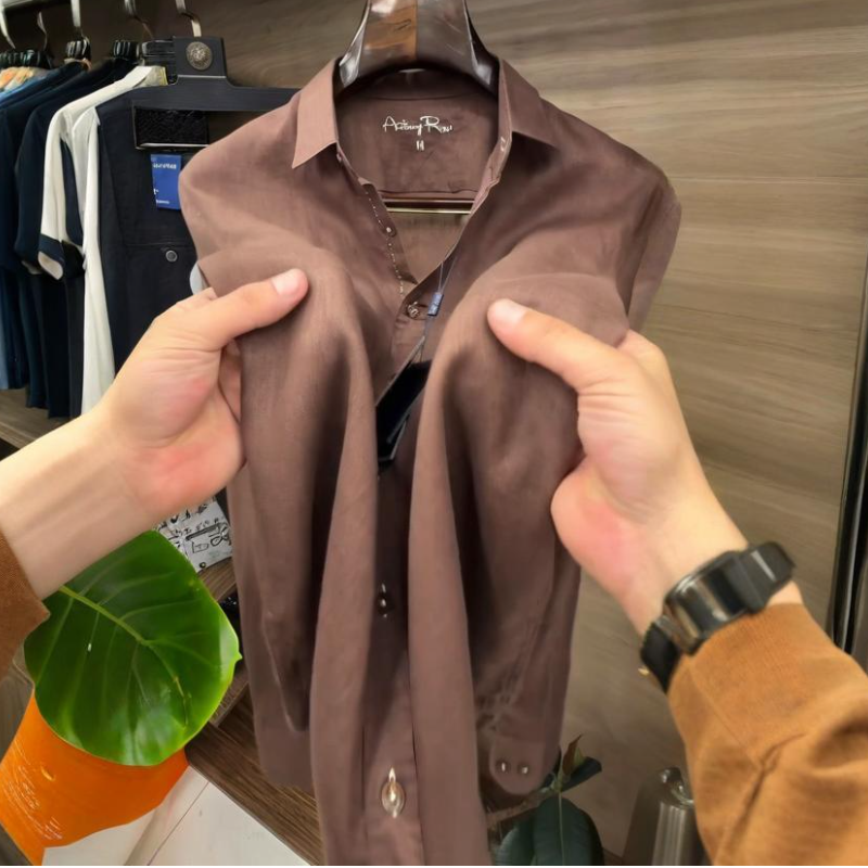 Men's Classic Button-Down Dress Shirt