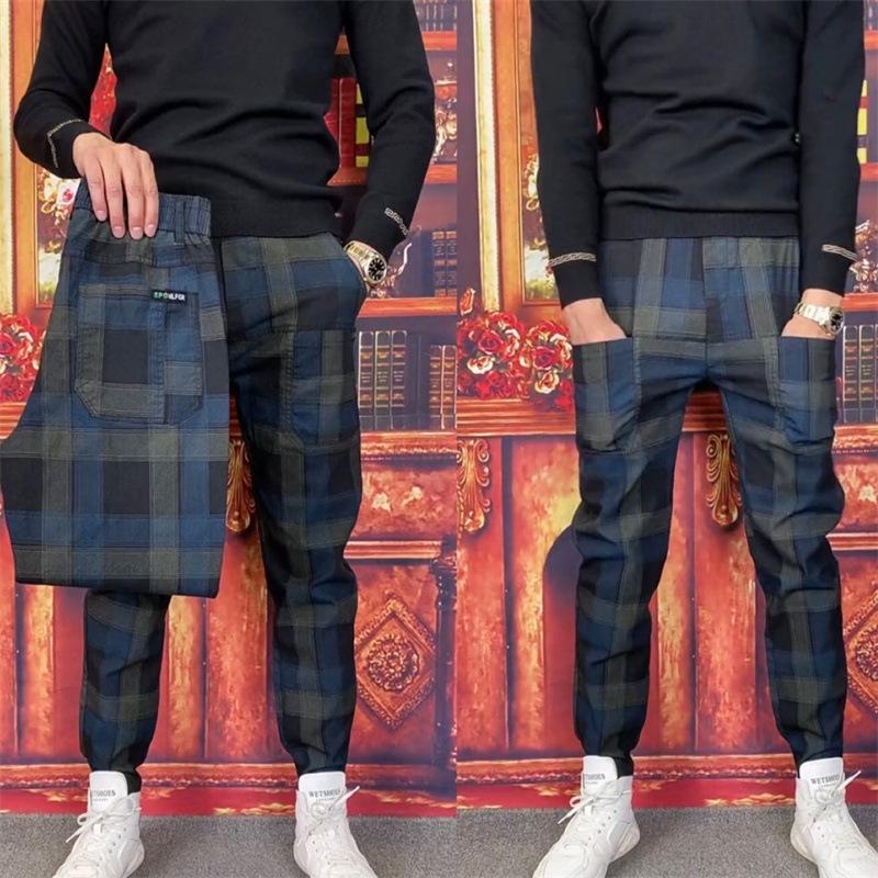 5D three-dimensional rendering of checkered men’s jeans