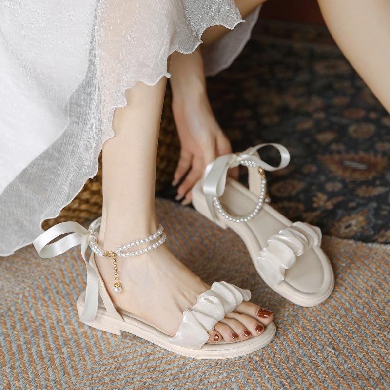 Soft-soled French pearl sandals