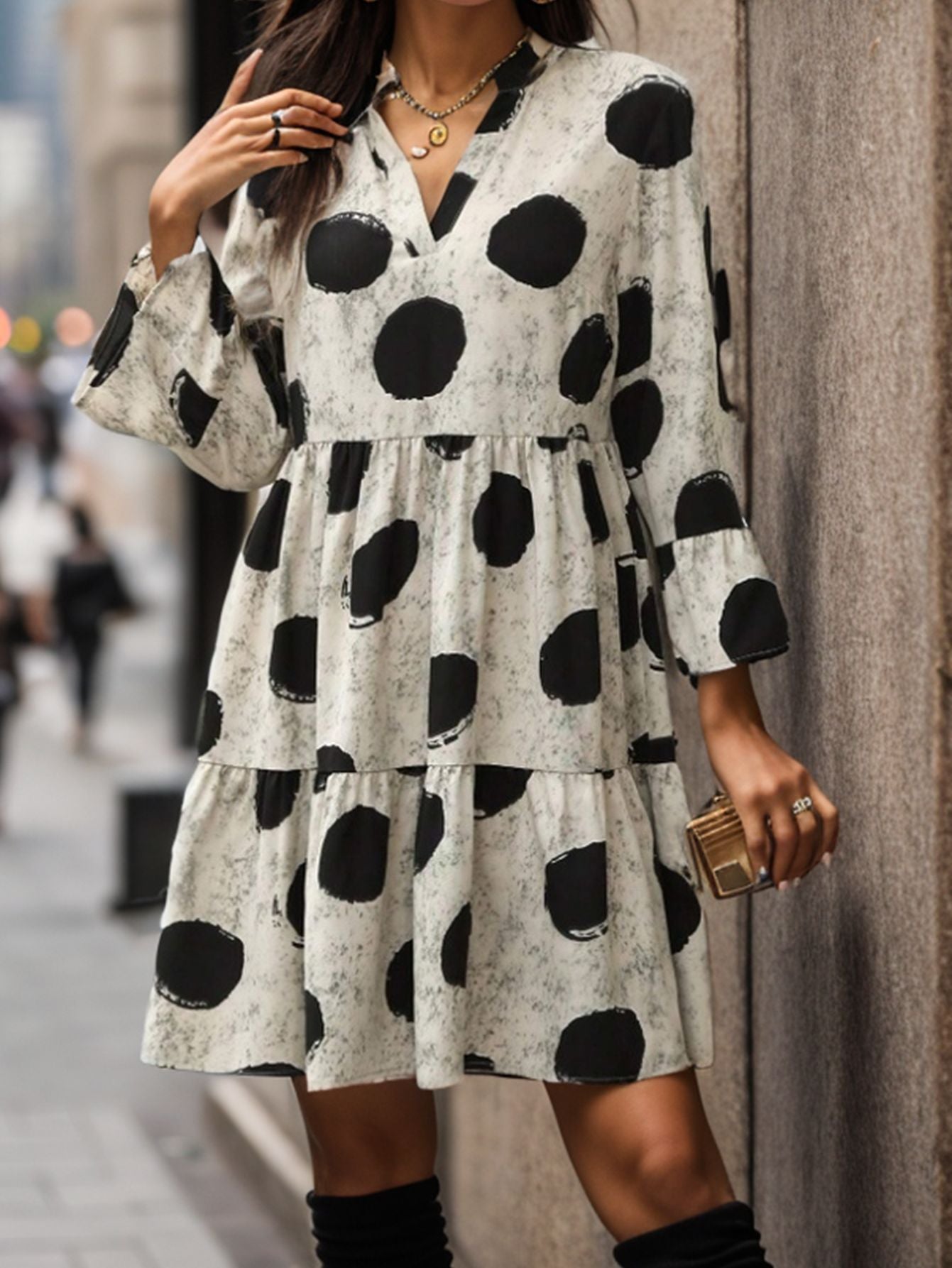 Casual ruffled hem polka dot dress