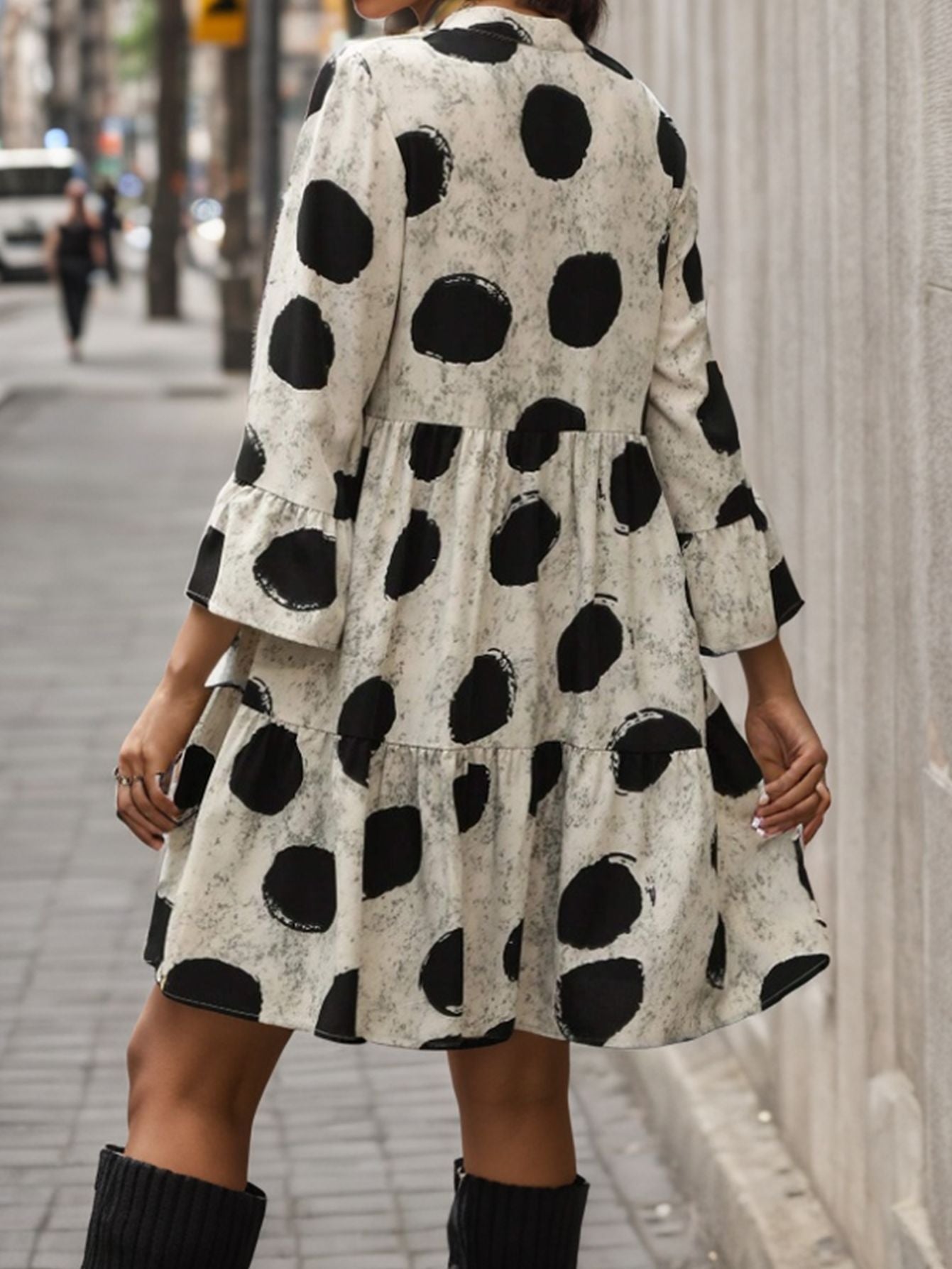 Casual ruffled hem polka dot dress