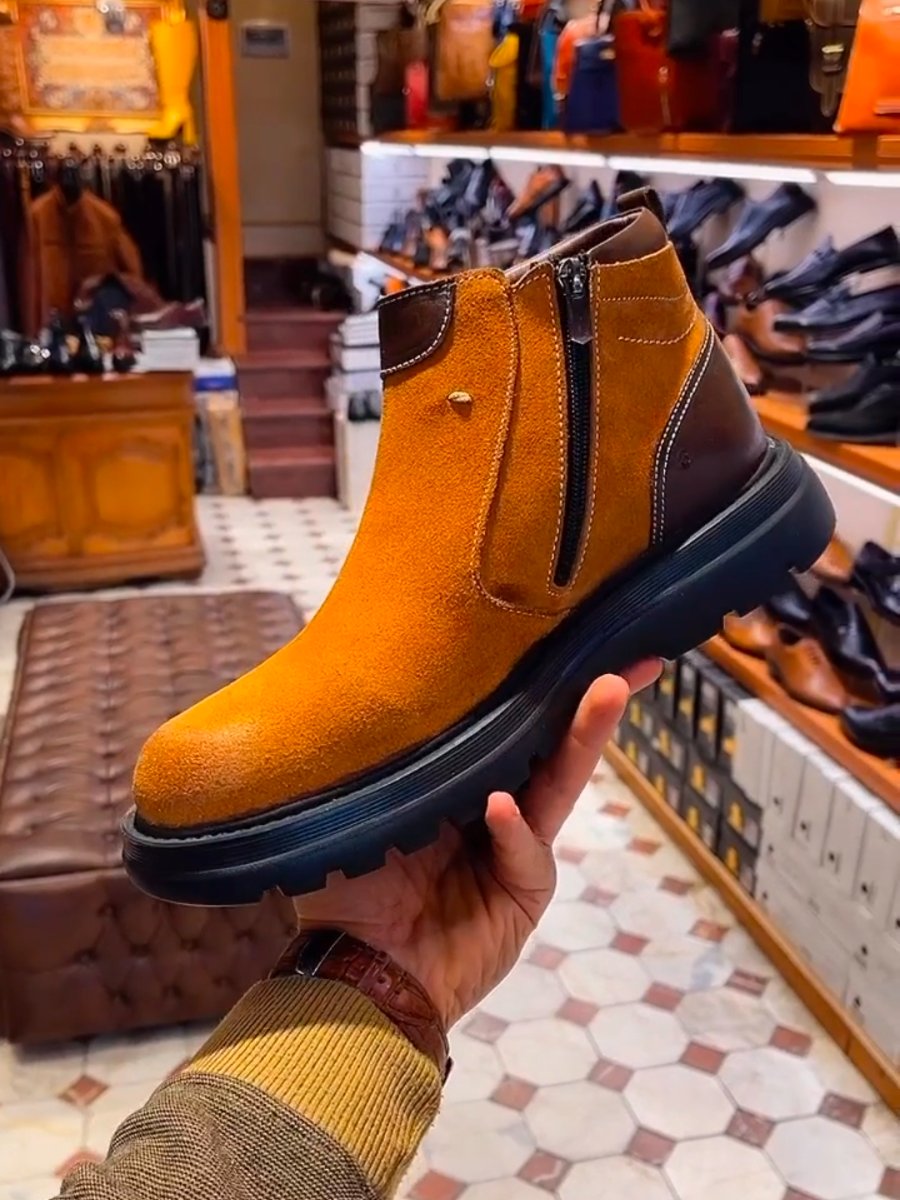 Handmade Luxury Men's Chelsea Boots - Tobacco