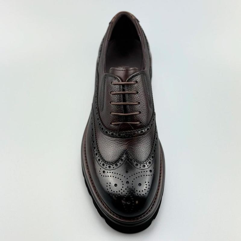 Classic Men's Carved Derby Shoes