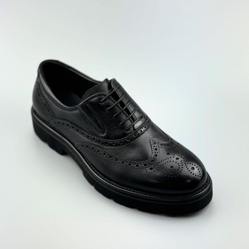 Classic Men's Carved Derby Shoes