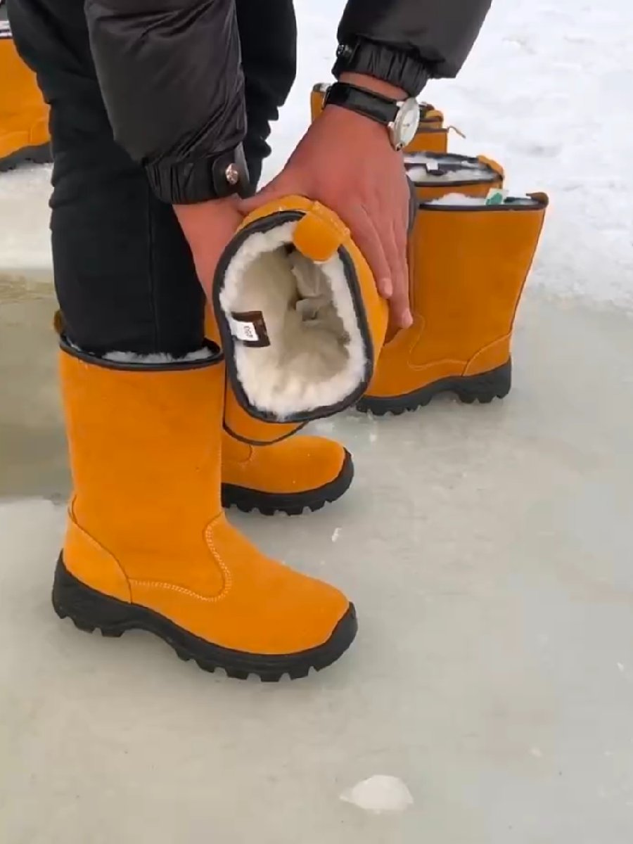 Waterproof Wool Lined Boots