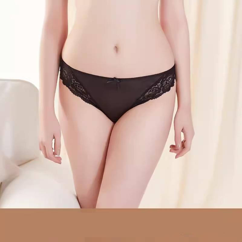 Sexy silk underwear for women with lace and breathable quick-drying briefs